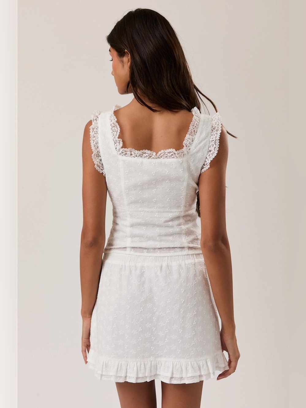 Eyelet Lace Trim Sleeveless Square Neck Top - Le Lis - Picture 3 of 6